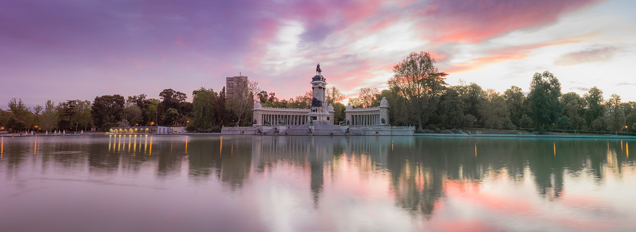 Le Parc Buen Retiro à voir pendant votre séjour en Espagne - SIXT