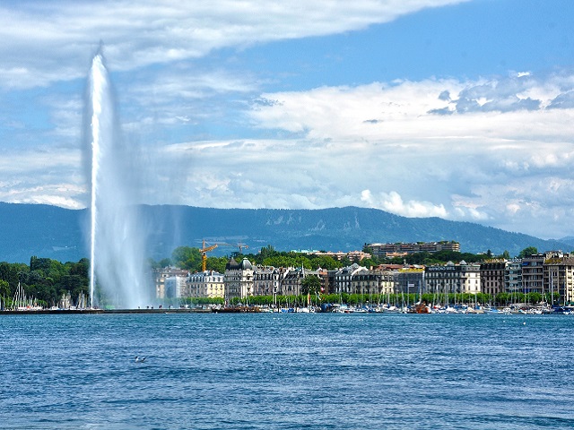 Lac Léman et le jet d'eau de Genève