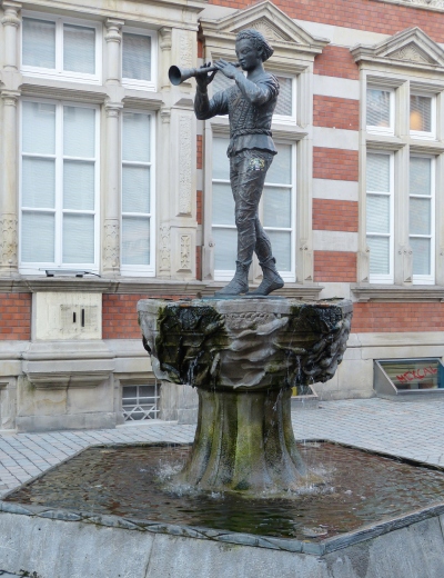 route-des-contes-de-fees-hamelin-cascade