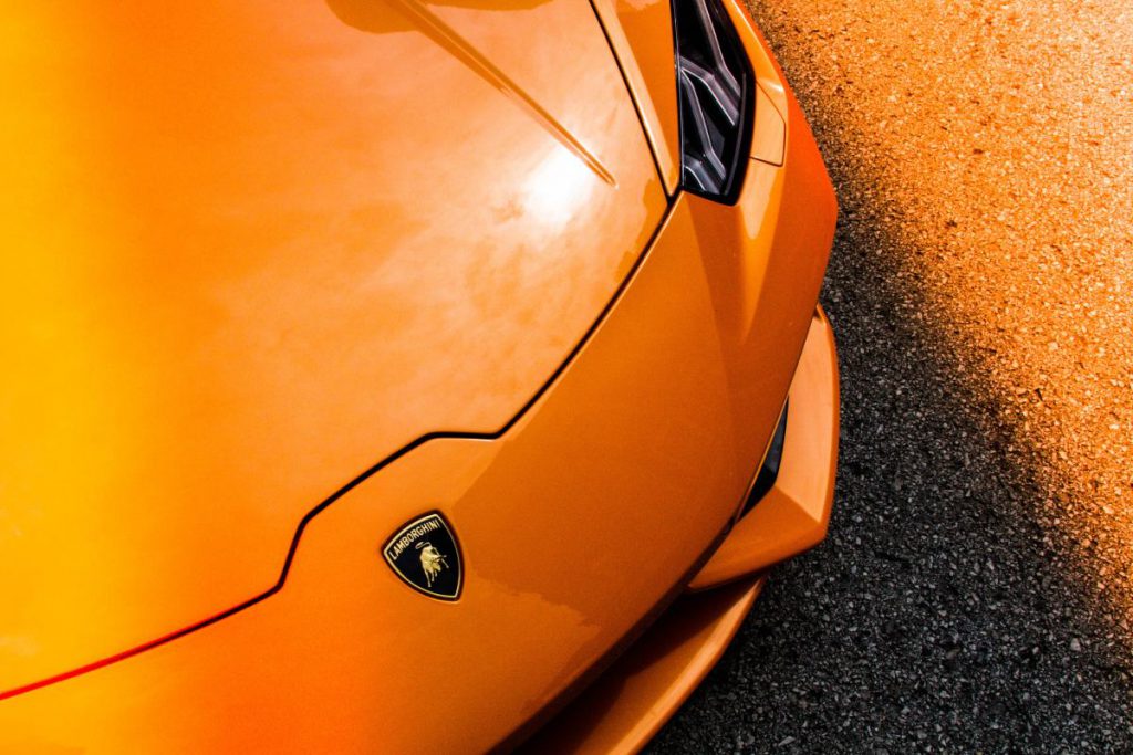 visite-usine-lamborghini-italie-route-des-moteurs