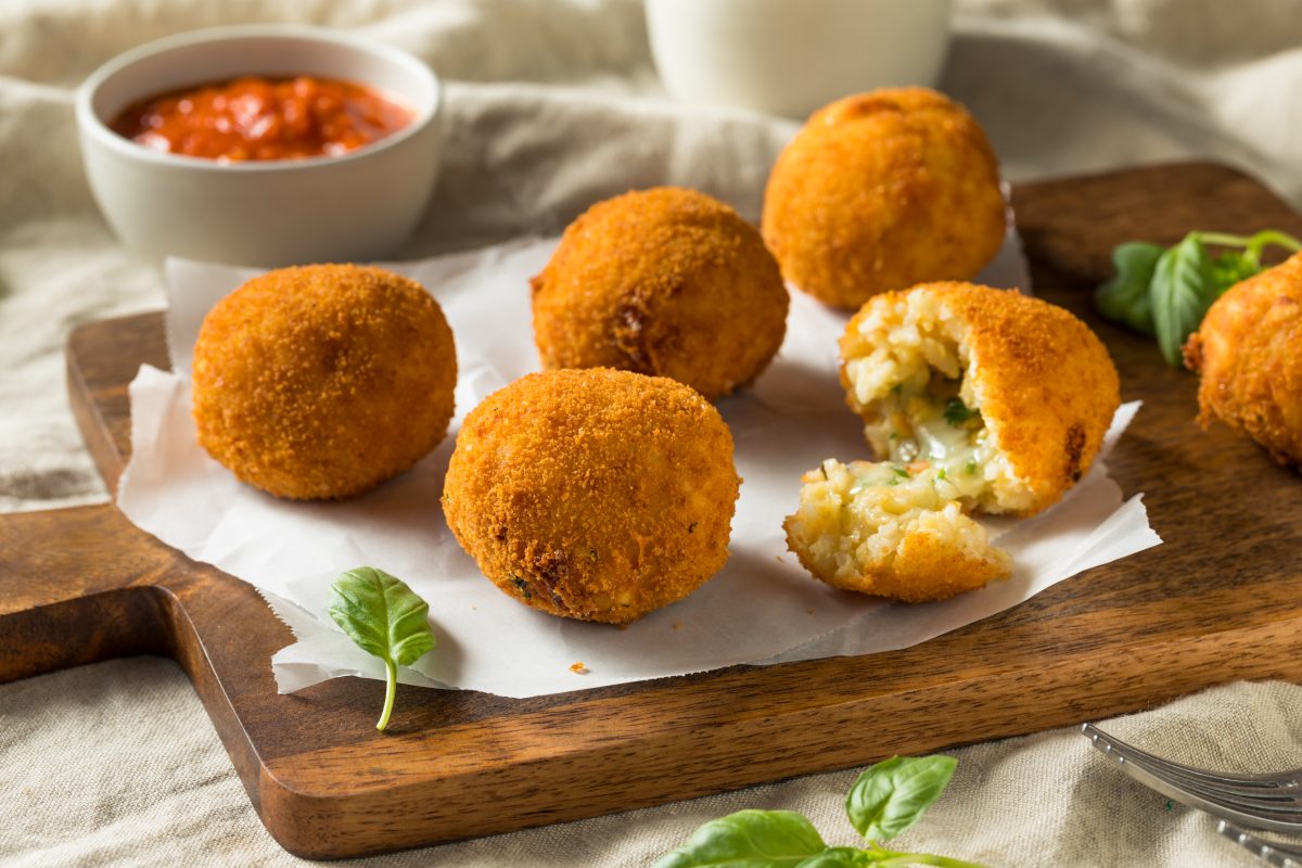 specialites-culinaires-italie-arancini