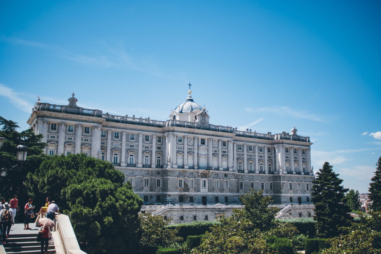 la façade du palais royal de Madrid
