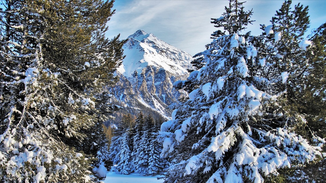 La Nature est au rendez-vous avant l'arrivée à la station de ski Les plus beaux paysages dans la sélection de stations de ski en France - SIXT