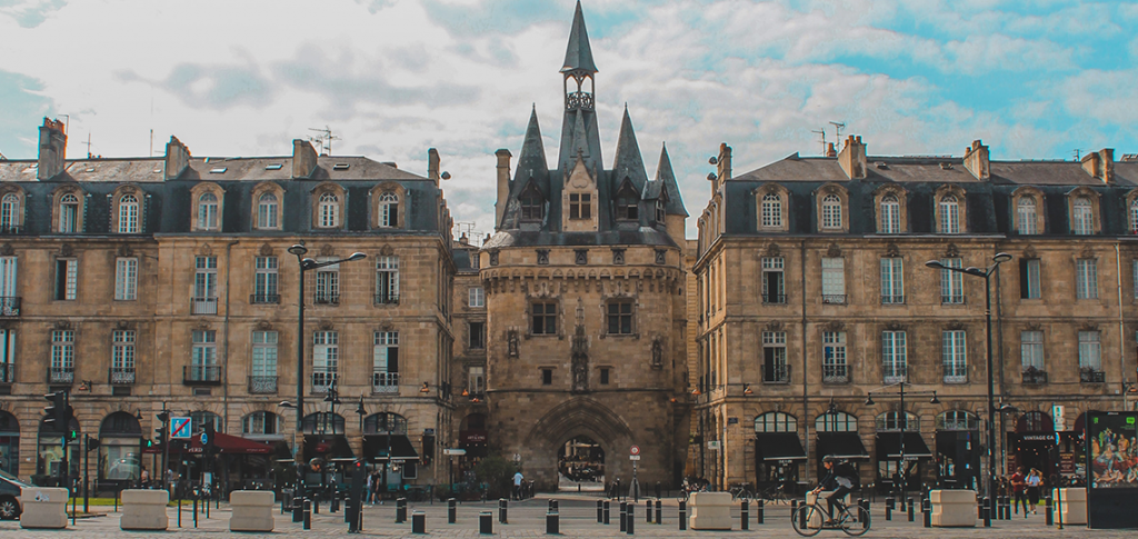 Porte Cailhau à Bordeaux