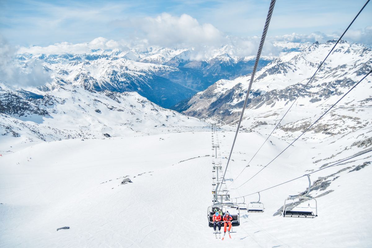 Petite pause avant de descendre les pistes Station de ski à Val Thorens - SIXT