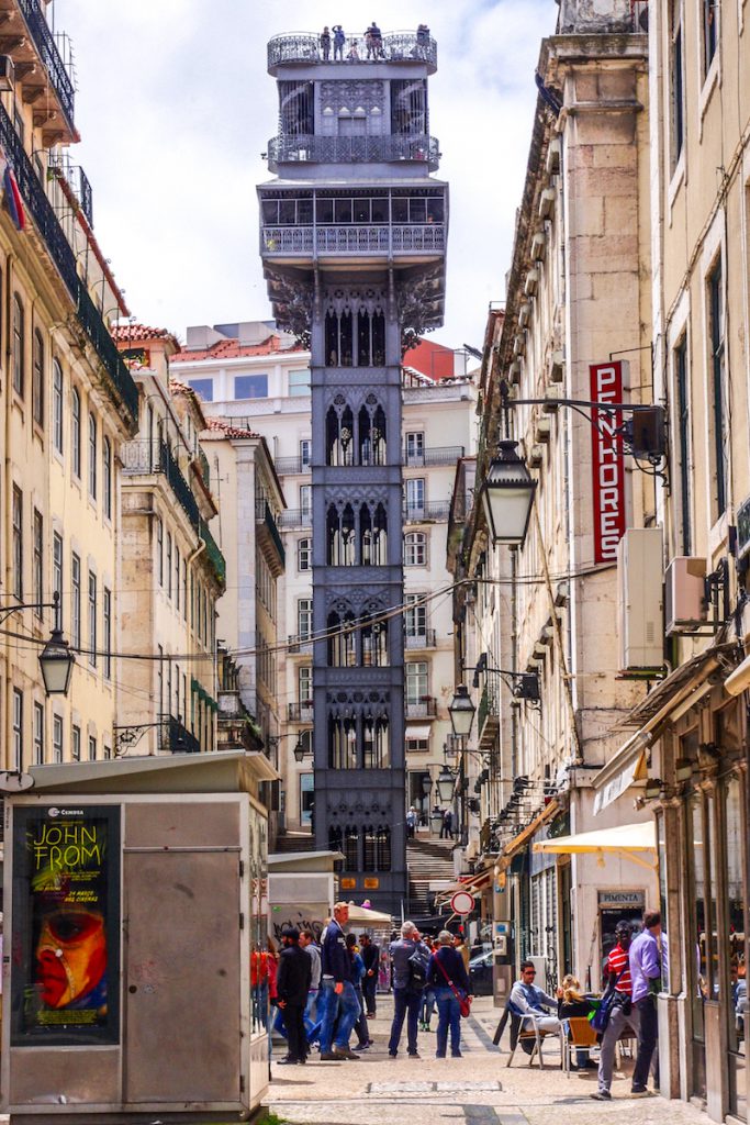 L'ascenseur Santa Justa tout en fer à Lisbonne
