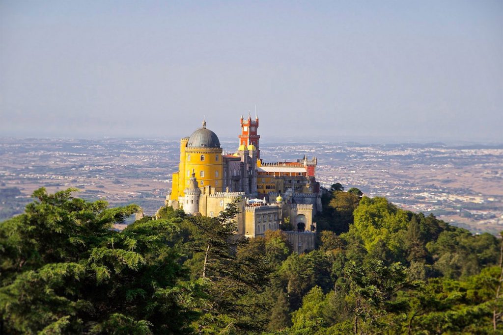 Le château coloré de Pena, à Sintra, près de Lisbonne