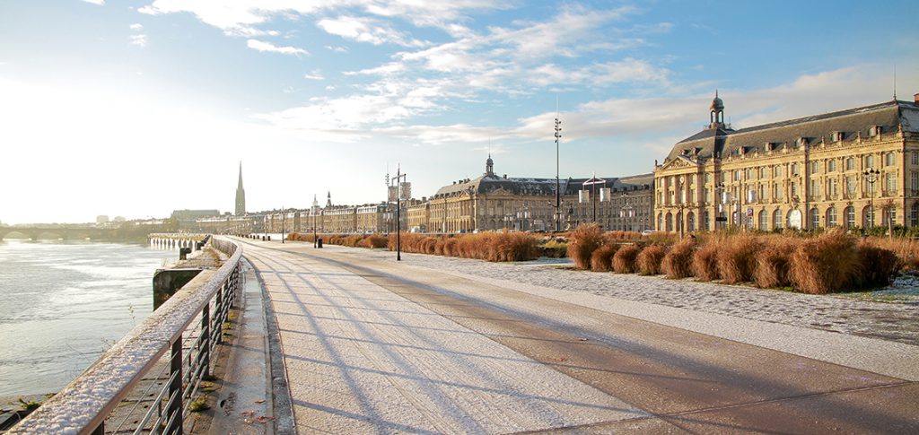 Les quais de Bordeaux sont à voir pendant des vacances en automne - SIXT