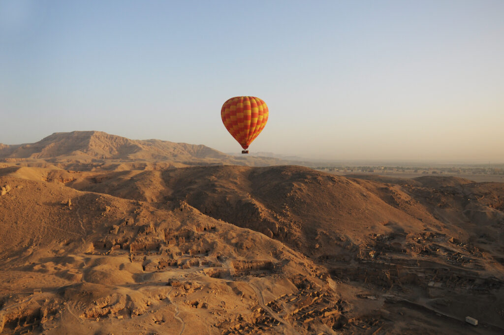 Montgolfière Vallée des Rois Louxor Égypte
