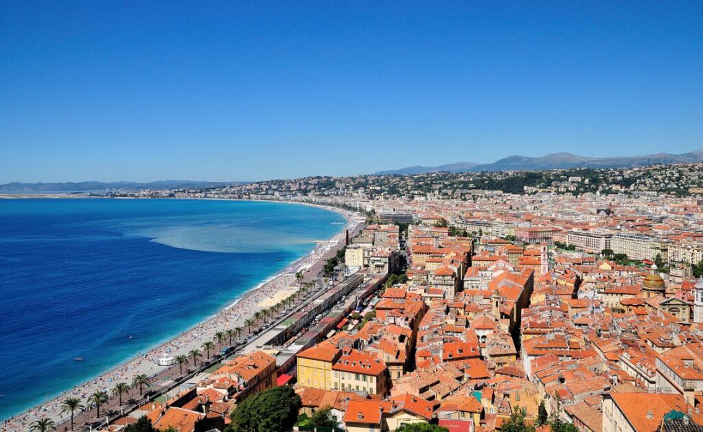 La vue sur le toit de Méditerranée Nice -SIXT