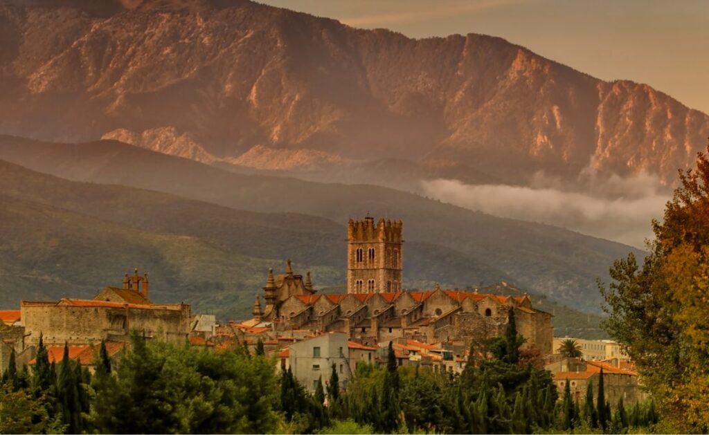 Découvrez le château d'Aurillac en Auvergne pendant un week-end en voiture - SIXT