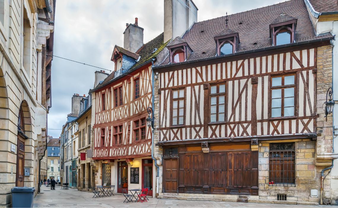 Le patrimoine architecturale de Dijon à visiter le temps d'un week-end en Bourgogne Découvrir Dijon durant un week-end en Bourgogne - SIXT