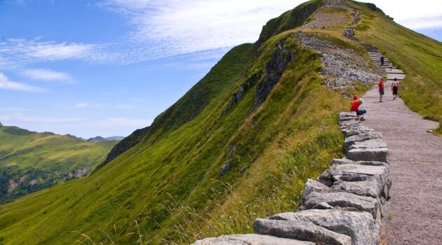 Road trip dans le Cantal en 9 étapes - SIXT