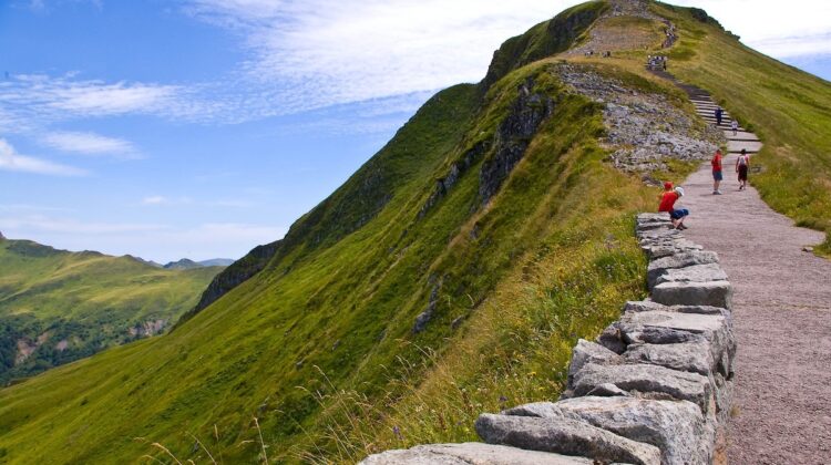 Road trip dans le Cantal en 9 étapes - SIXT
