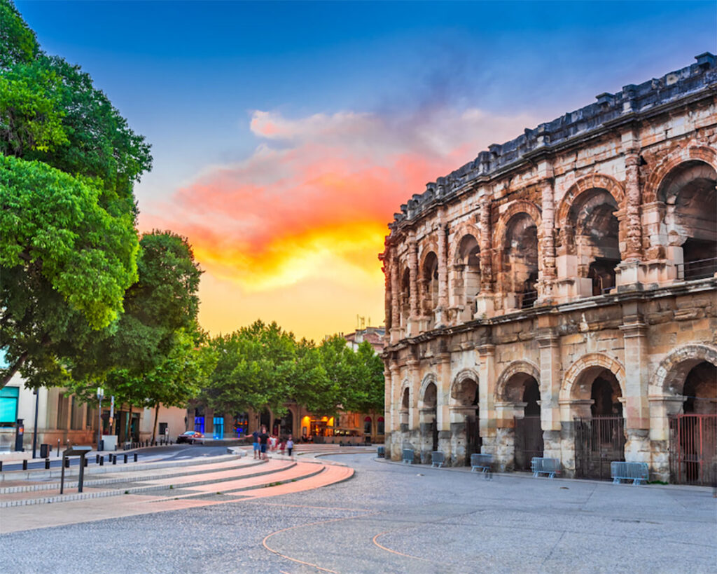 Visite des Arènes de Nîmes pendant votre week-end en Occitanie - SIXT