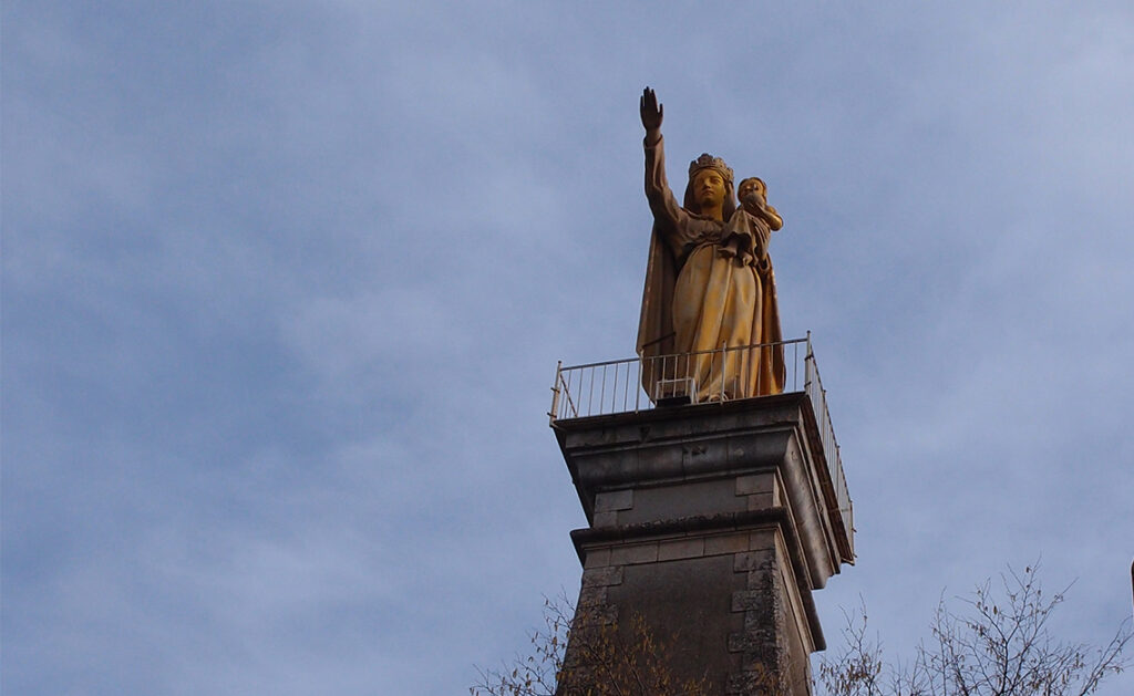 Notre Dame des Dunes à Poitiers - SIXT