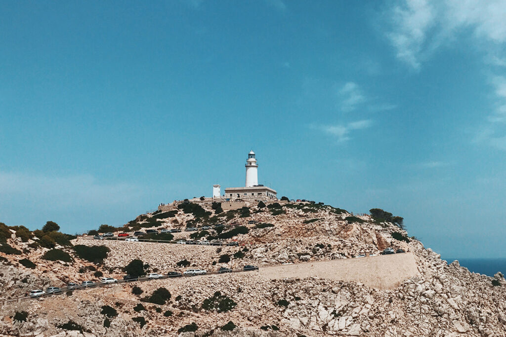 Phare de cap Formentor, pour une vue imprenable lors d'un road trip à majorque - SIXT