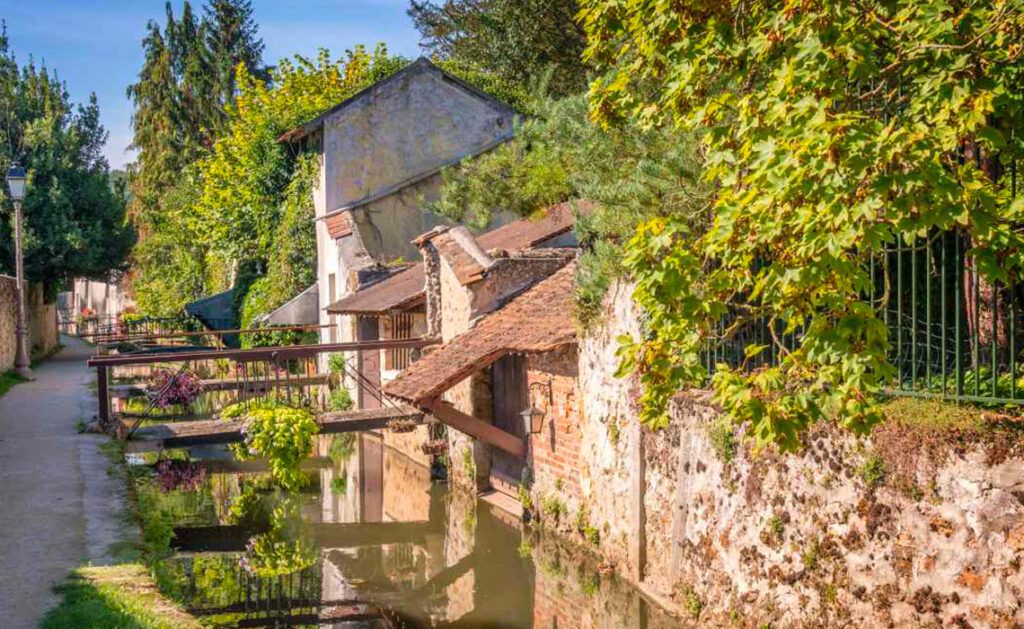 Un bel air de campagne règne dans la Vallée de Chevreuse - SIXT