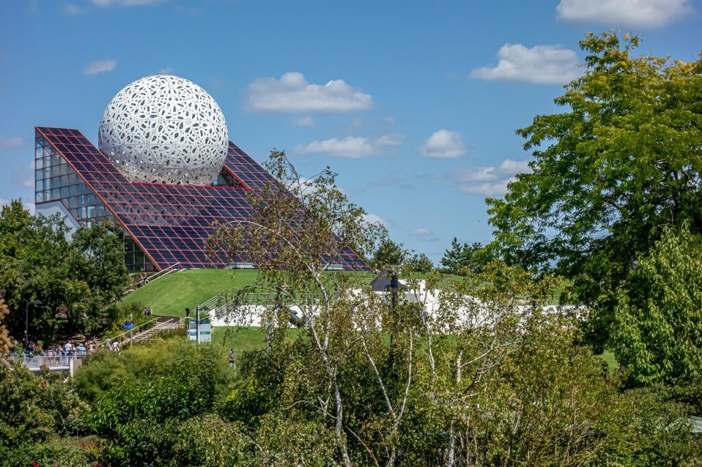 Convaincu que le futuroscope est le meilleur parc d'attractions de France ? Venez le découvrir !