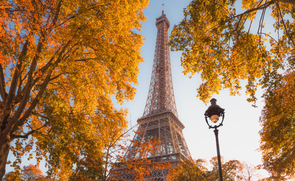 Découvrir les couleurs de Paris lors de vos vacances d'automne - SIXT