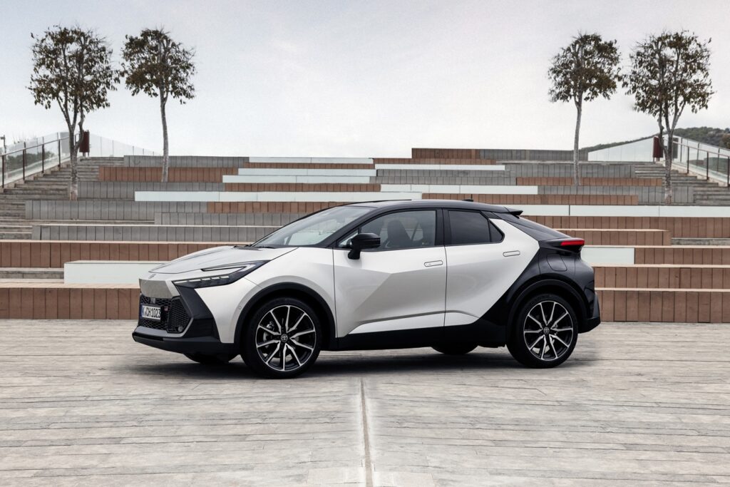 Toyota C-HR hybride bicolore (gris/noir) 2023