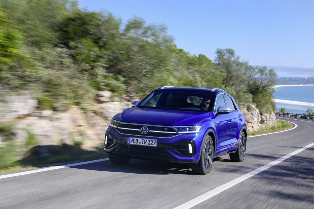 Volkswagen T-roc bleu avant 