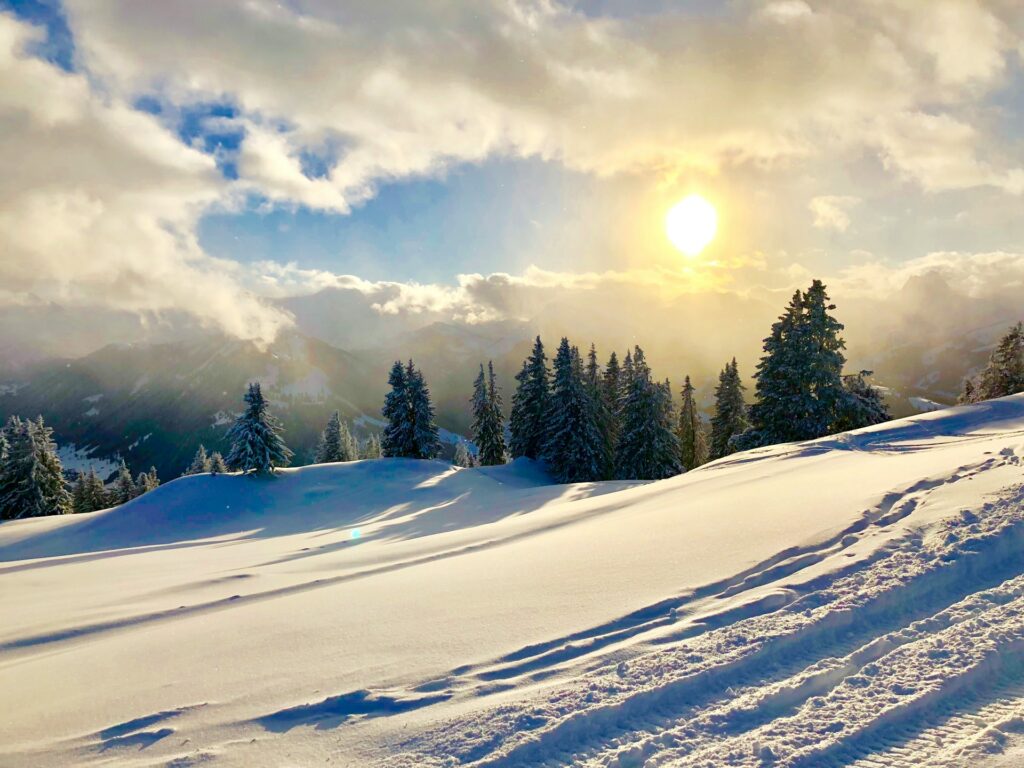 Faites du ski avec un panorama incroyable sur la station de Gstaad - SIXT