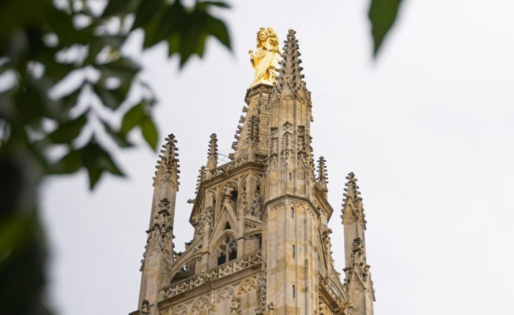 La Tour Pey Berland à Bordeaux -SIXT