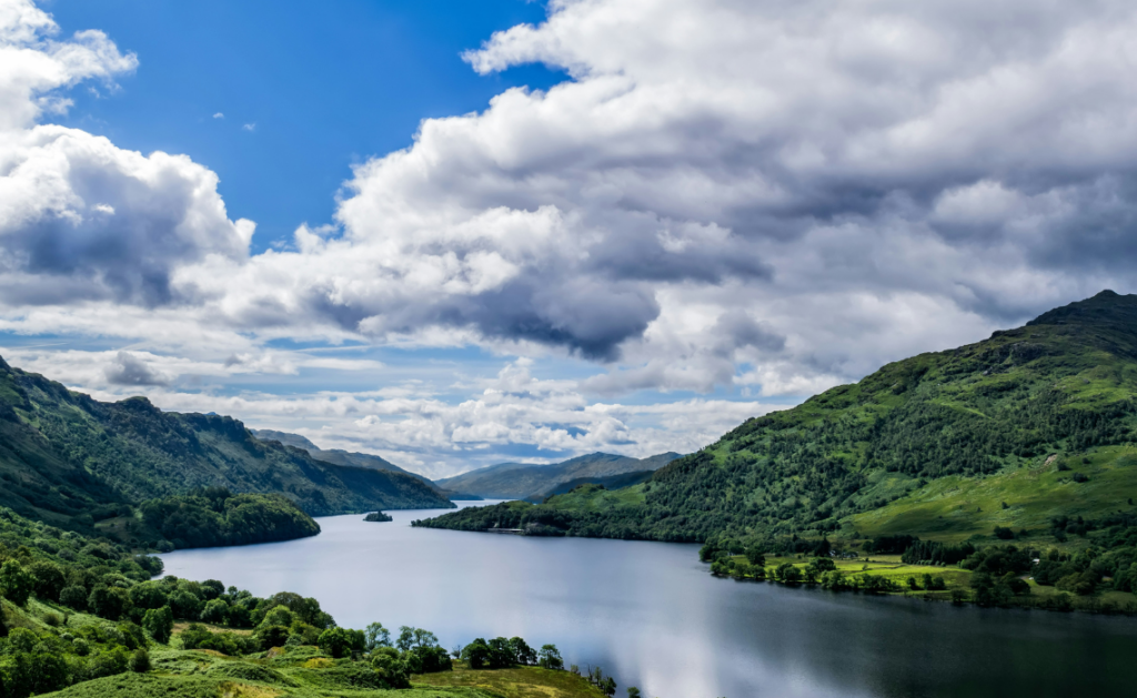 Plongez dans le Loch Ness en Écosse -SIXT