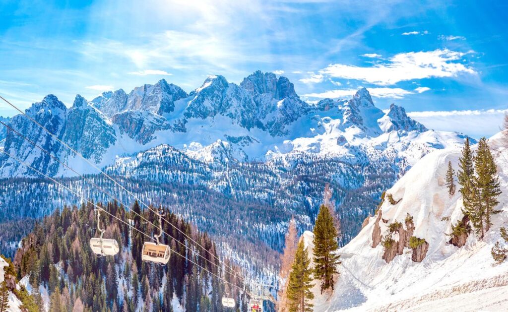 Station de ski Cortina d'Ampezzo en Italie - SIXT