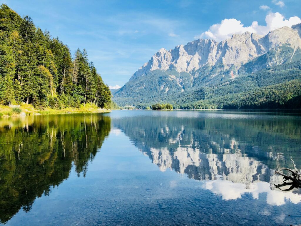 Garmisch-Partenkirchen : une des plus mythiques stations de ski de Bavière ! - SIXT