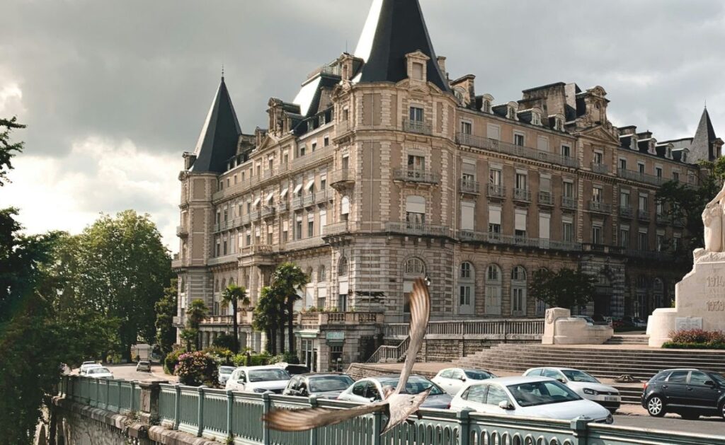 Pau, le joyau du Béarn à découvrir lors d'un road trip dans le sud ouest - SIXT