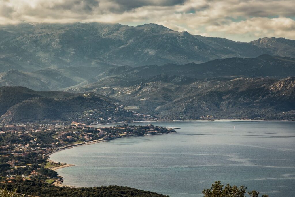 Saint-Florent, un break incontournable lors d'un road trip en Corse du nord - SXT