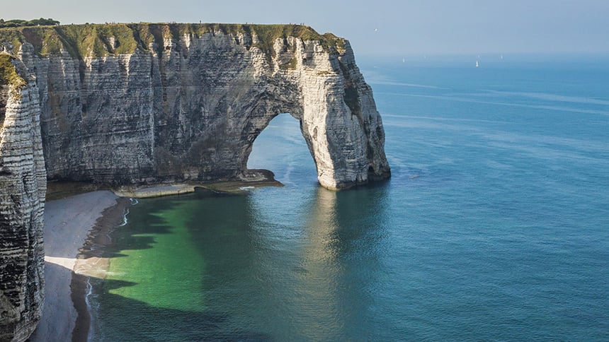 Falaises et plage d’Étretat