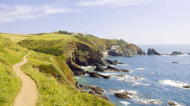 Explorez les légendes du sud de l’Angleterre pendant votre road trip ! - SIXT